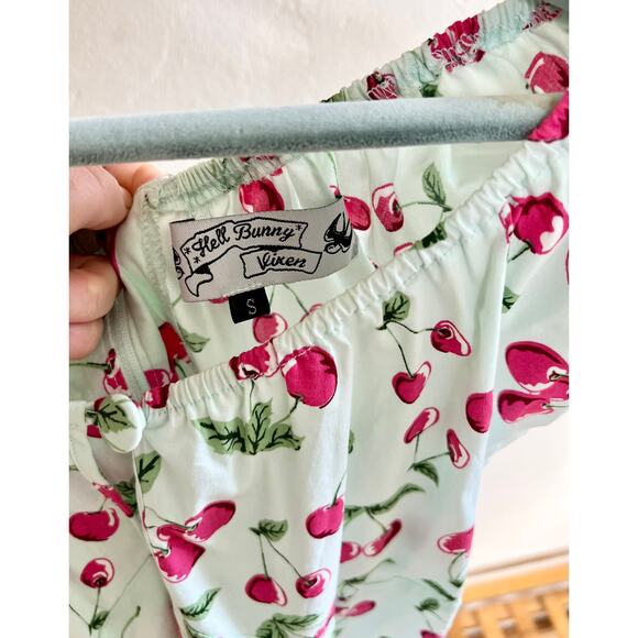 Hell Bunny Cherry Print Blouse - White and Red - Picture 4 of 9